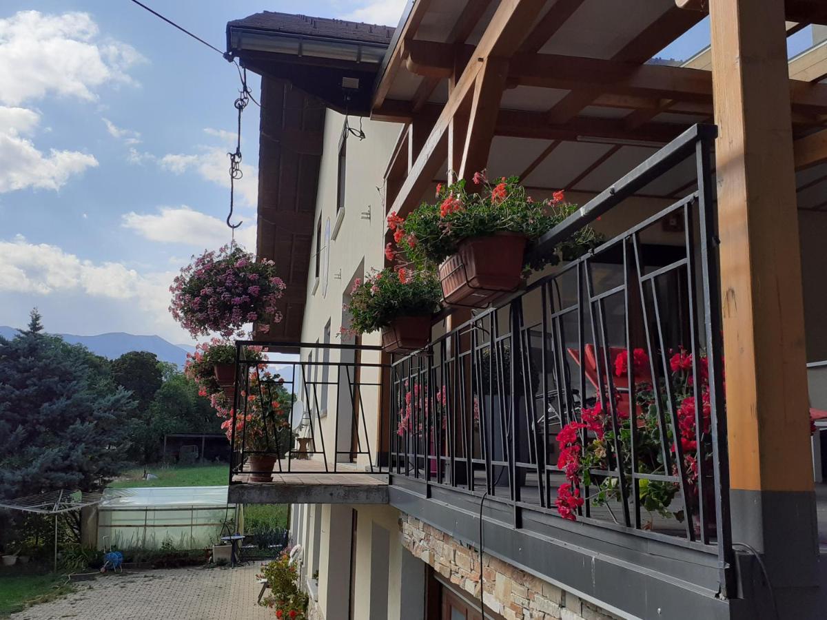 Vacances à la montagne Saint-Julien-en-Champsaur Exterior foto